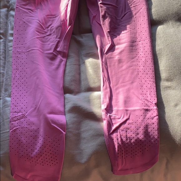 Athleta Chakra 7/8 tight leggings - Picture 4 of 7